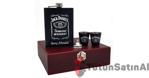 Jack Daniel's Satranç ve Shot Seti 1 Jack Daniel's Satranç ve Shot Seti
